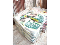 Pallet van universele potgrondzakken - afbeelding 1 van  2