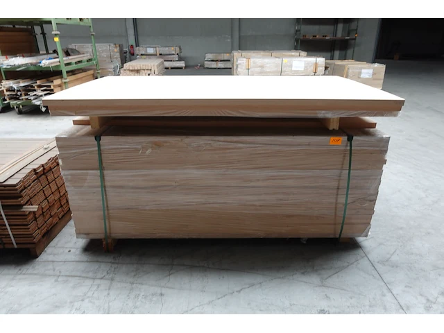 Pallet verlijmde eikenhouten lamellen - afbeelding 1 van  3