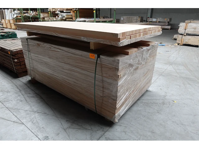 Pallet verlijmde eikenhouten lamellen - afbeelding 3 van  3