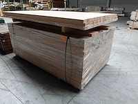 Pallet verlijmde eikenhouten lamellen - afbeelding 3 van  3