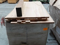 Pallet verlijmde houten lamellen