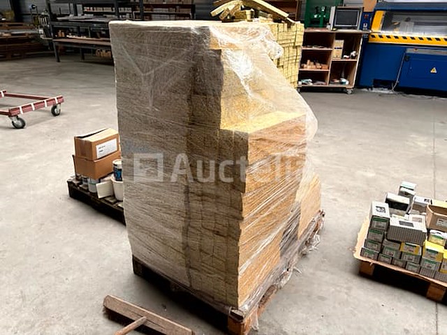 Pallet vilten - afbeelding 1 van  7