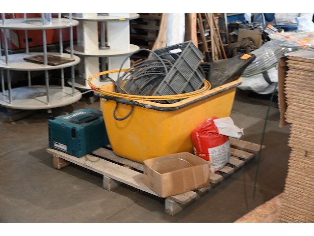 Pallet werkmateriaal - afbeelding 1 van  4