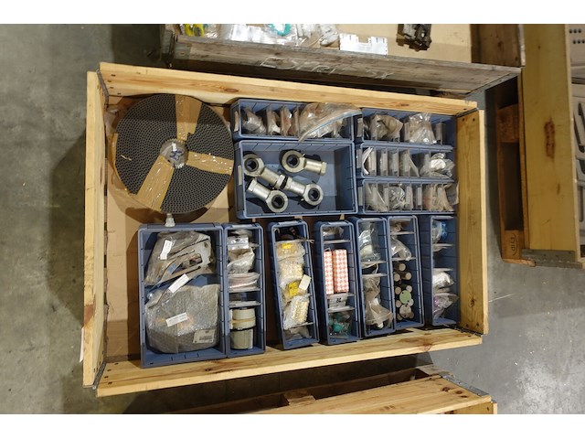 Pallet wisselstukken voor weefmachines - afbeelding 1 van  63