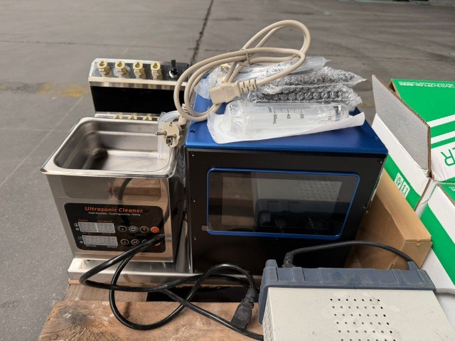 Pallet with multipe parts - afbeelding 8 van  14