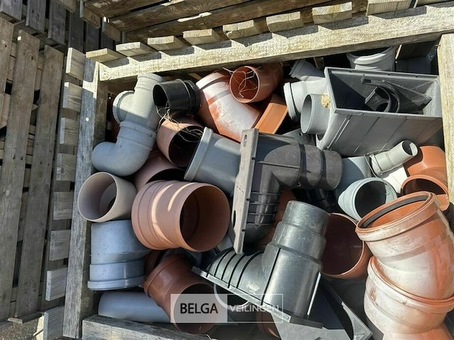 Palletbox met inhoud voor pijpmontage - afbeelding 4 van  4