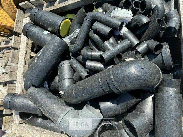 Palletbox met inhoud voor pijpmontage - afbeelding 7 van  9