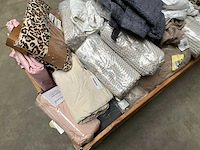 Palletdeal diverse bed- en badtextiel van o.a. walra - afbeelding 5 van  9