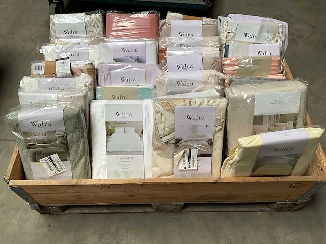 Palletdeal diverse dekbedovertrekken van o.a. walra - afbeelding 1 van  9