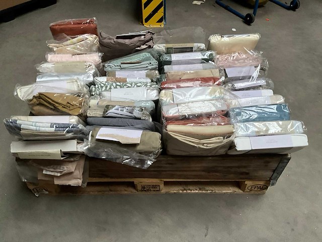 Palletdeal diverse dekbedovertrekken van o.a. walra - afbeelding 9 van  10