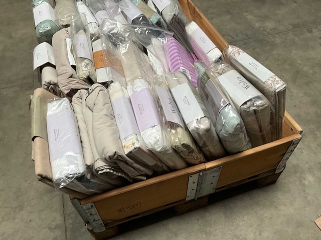 Palletdeal diverse dekbedovertrekken van o.a. walra - afbeelding 10 van  10