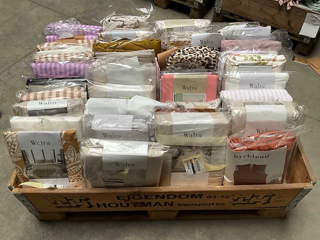 Palletdeal diverse dekbedovertrekken van o.a. walra - afbeelding 1 van  9