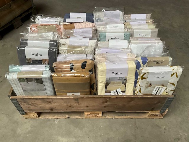 Palletdeal diverse dekbedovertrekken van o.a. walra - afbeelding 1 van  9