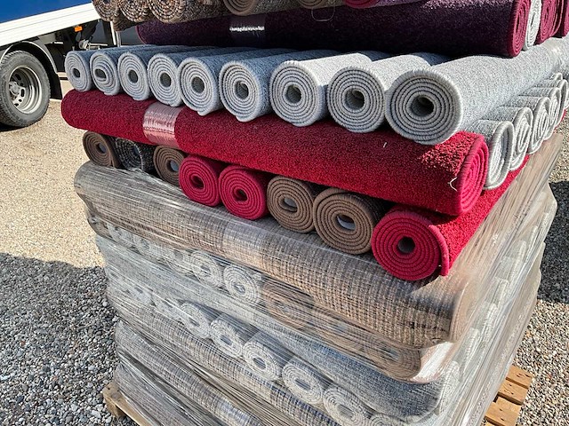 Palletdeal diverse kleuren vloerkleden 150 x 100 cm - afbeelding 3 van  14