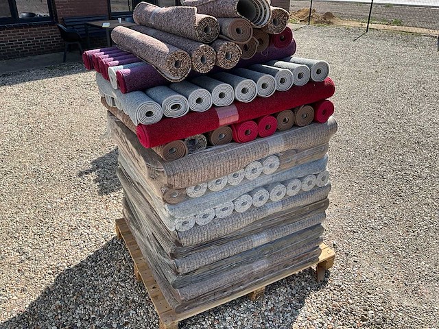 Palletdeal diverse kleuren vloerkleden 150 x 100 cm - afbeelding 8 van  14