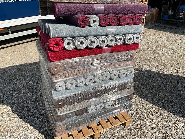 Palletdeal diverse kleuren vloerkleden 150 x 100 cm - afbeelding 14 van  14
