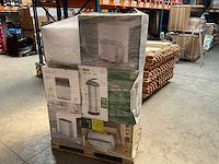 Palletdeal diverse prullenbakken van o.a eko en curver & pakketbrievenbus