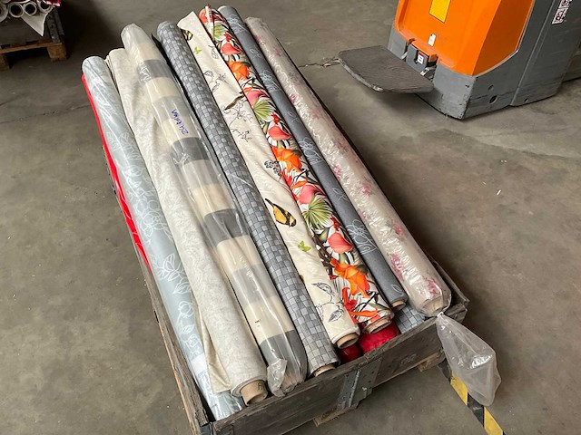 Palletdeal diverse rollen tafelzeil 140cm breed - afbeelding 4 van  4