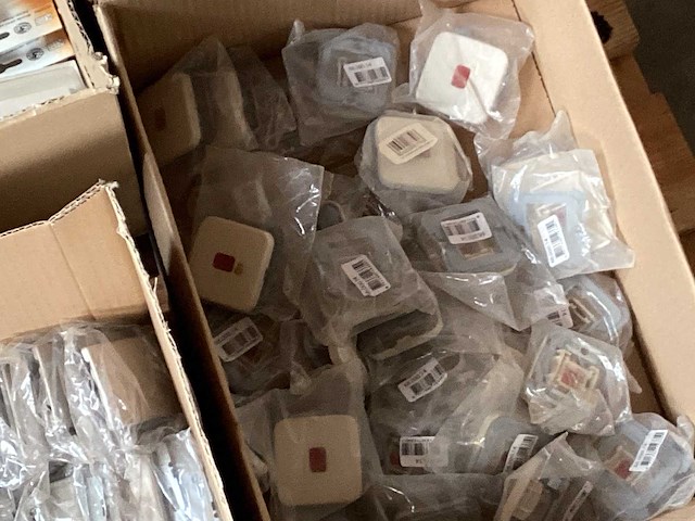 Palletdeal diverse schakelmateriaal - afbeelding 3 van  6