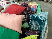 Palletdeal diverse sierkussens en hoezen van o.a. 2lif en linen & more - afbeelding 4 van  8