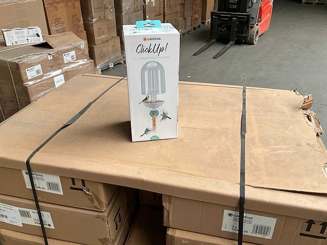 Palletdeal gardena clickup vogelvoeder station (69x) - afbeelding 1 van  5