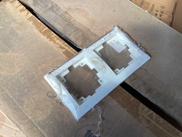 Palletdeal schakelmateriaal (1700x) - afbeelding 4 van  4