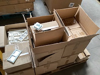 Palletdeal schakelmateriaal (548x) - afbeelding 1 van  4