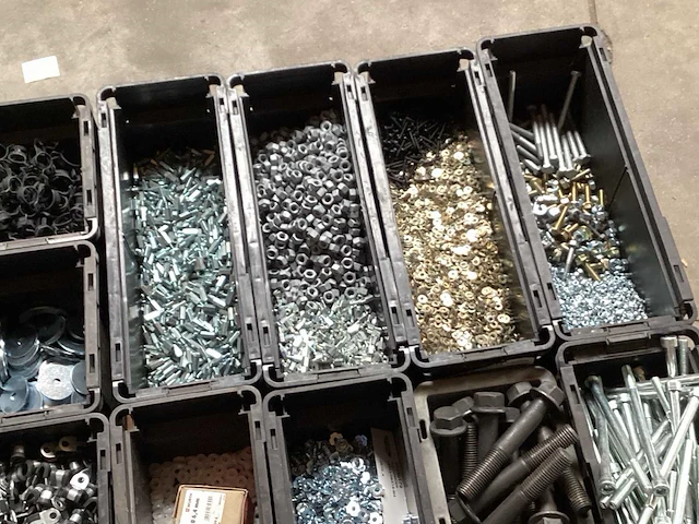 Palletdeal würth diverse bevestigingsmaterialen en ijzerwaren - afbeelding 4 van  5