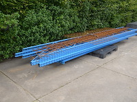 Palletstelling blauw bestaande uit 3 kopsteunen afm. ca. 6,50m en 8 dwarsbalken afm. ca. 4,50m - afbeelding 2 van  7