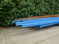 Palletstelling blauw bestaande uit 3 kopsteunen afm. ca. 6,50m en 8 dwarsbalken afm. ca. 4,50m - afbeelding 7 van  7