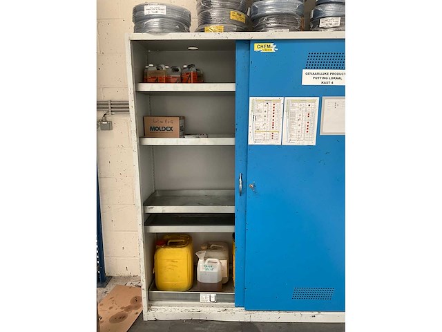 Palletstelling + divers werkplaatsmeubilair - afbeelding 2 van  19