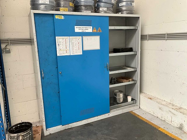 Palletstelling + divers werkplaatsmeubilair - afbeelding 18 van  19