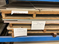 Palletstelling met inhoud diverse plaatmateriaal - afbeelding 6 van  11