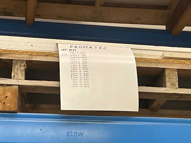 Palletstelling met inhoud diverse plaatmateriaal - afbeelding 7 van  11