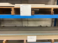Palletstelling met inhoud diverse plaatmateriaal - afbeelding 9 van  11