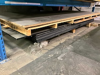 Palletstelling met inhoud plaatmateriaal - afbeelding 2 van  3