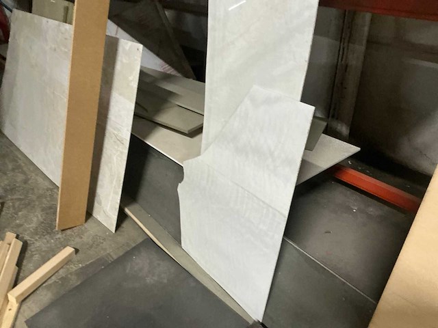 Palletstelling met inhoud plaatmateriaal - afbeelding 2 van  2