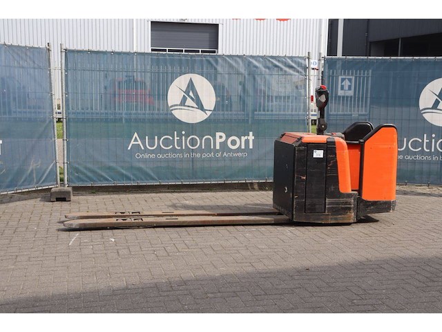 Pallettruck bt lpe240 elektrisch 2400kg 2014 - afbeelding 1 van  1