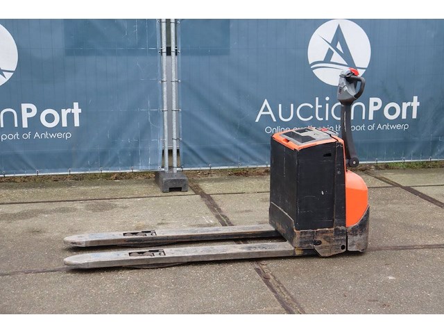 Palletwagen bt lwe250 elektrisch 2500kg 2010 - afbeelding 1 van  1
