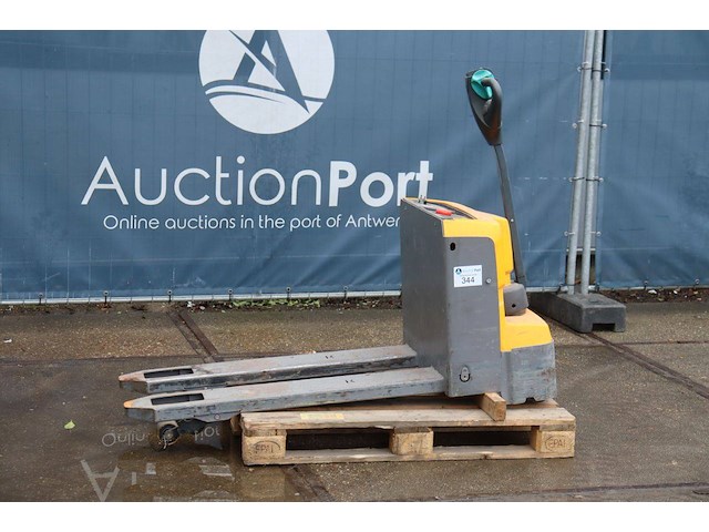 Palletwagen jungheinrich eje m13 elektrisch 1300kg 2019 - afbeelding 1 van  1