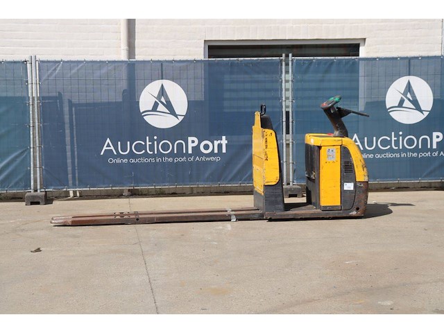 Palletwagen jungheinrich electric pallet jack elektrisch 2000kg - afbeelding 1 van  1