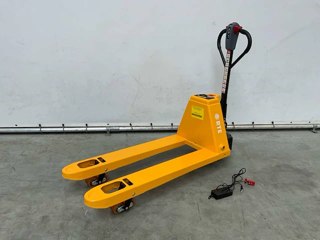 Palletwagen rte 6213 elektrisch 2000kg nieuw - afbeelding 1 van  1