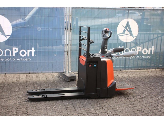 Palletwagen toyota lpe200 elektrisch 2000kg 2018 - afbeelding 1 van  1