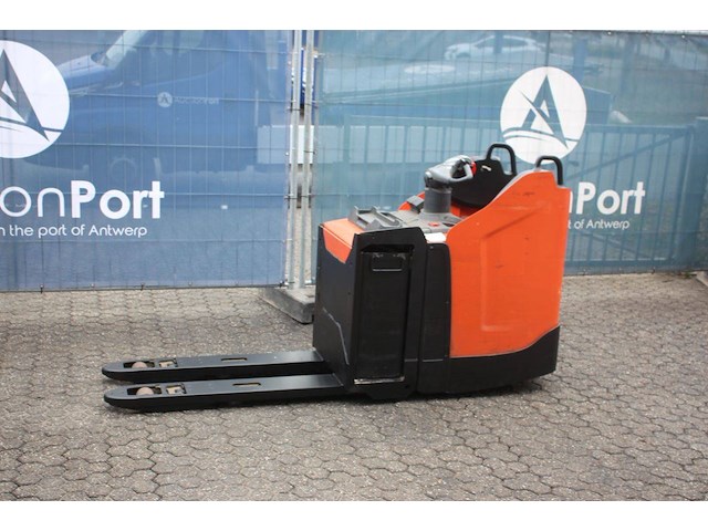 Palletwagen toyota lpe200 elektrisch 2000kg 2019 - afbeelding 1 van  1