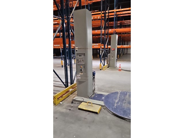 Palletwikkelaar met oprijplatform - afbeelding 2 van  5