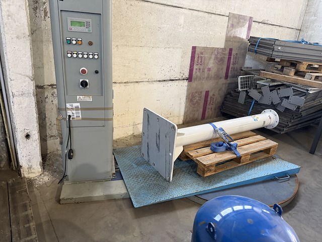 Palletwikkelaar met oprijplatform - afbeelding 3 van  5