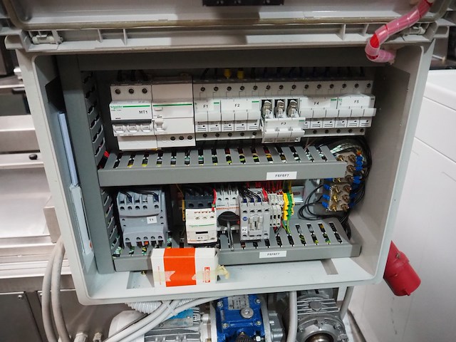 Pama parsi machine s.r.l. - afbeelding 11 van  13