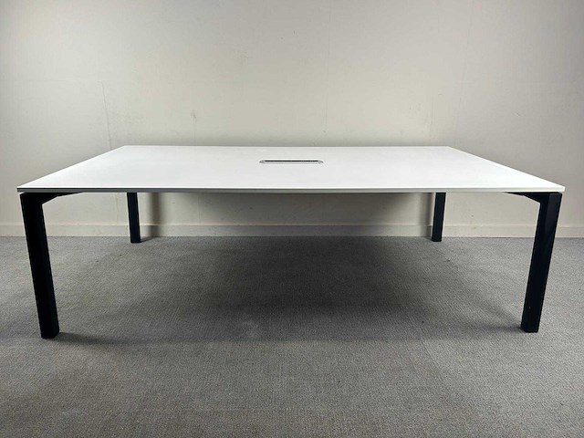 Pami - - vergadertafel - afbeelding 1 van  9