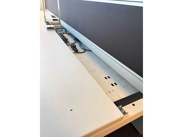 Pami - 4p-workbench - bureau (2x) - afbeelding 3 van  6