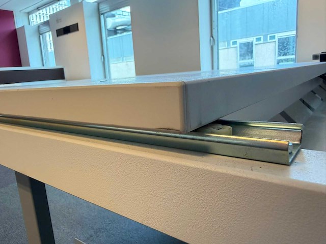 Pami - 4p-workbench - bureau (2x) - afbeelding 11 van  13